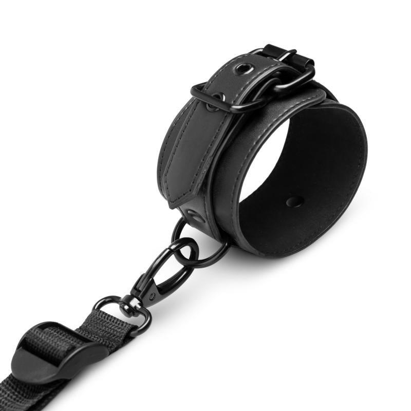 Bed bondage set - Bedroom fantasies