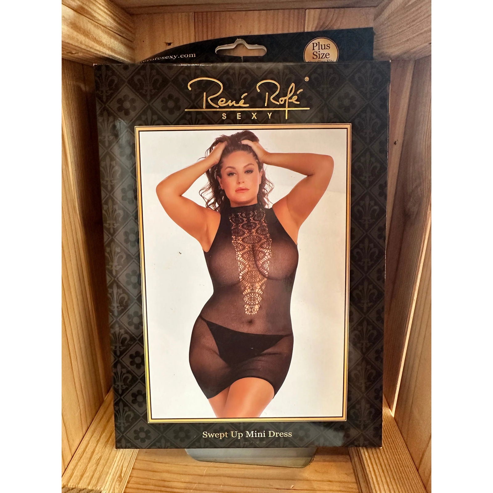 Zwart mini jurkje - Queen size | So Loving | Alkmaar